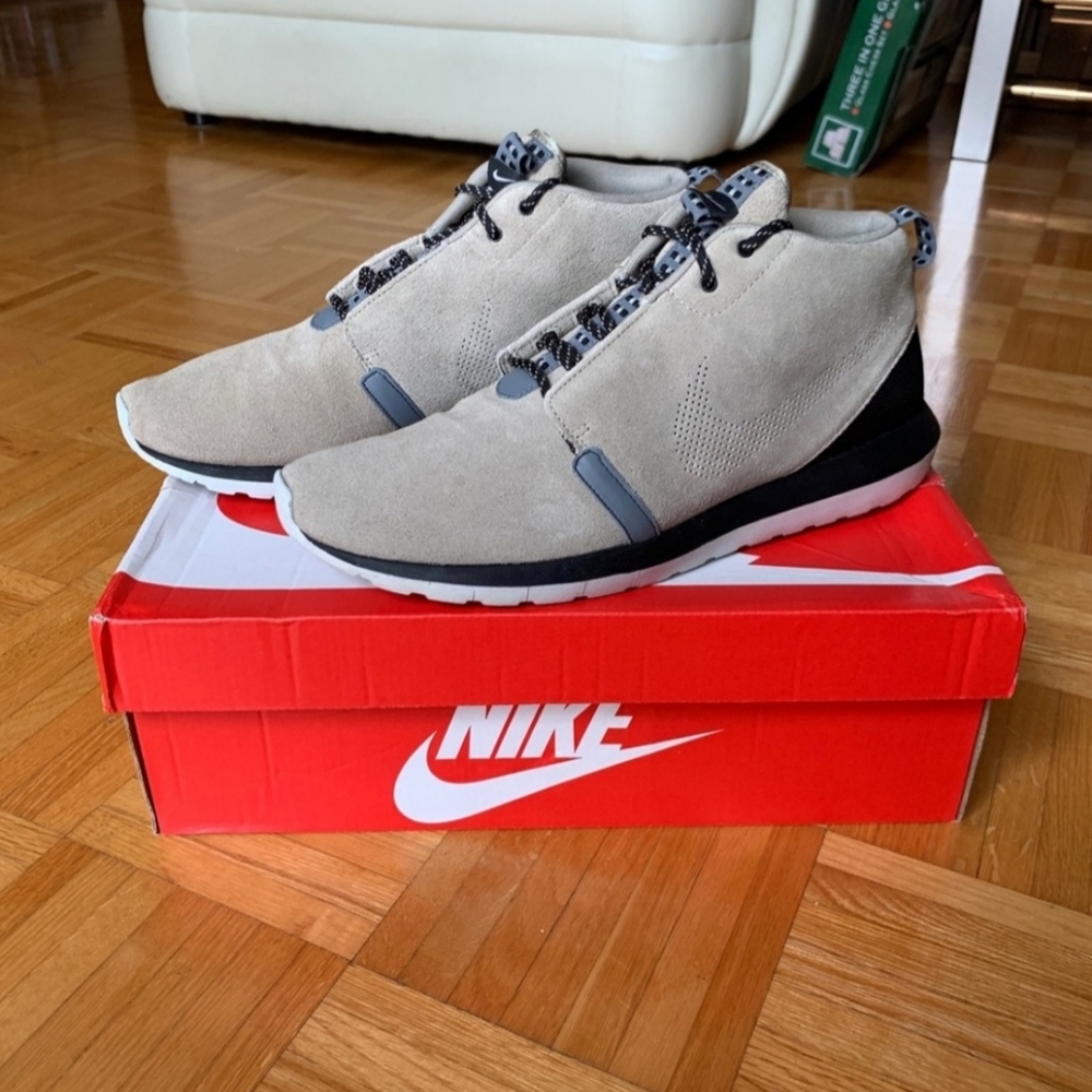 Nike Roshe Sneaker Boot